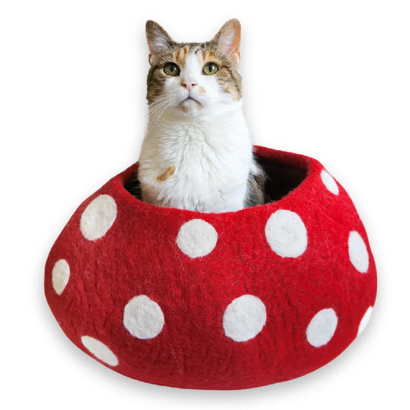 Mushroom Eco Kitty Cave - Red